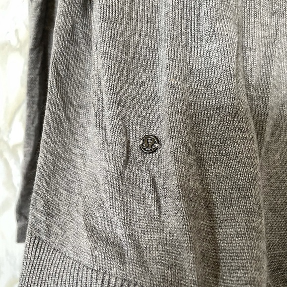 Lululemon 4 post Savasana pullover grey Boolux side slit sweater long sleeve - Picture 6 of 7